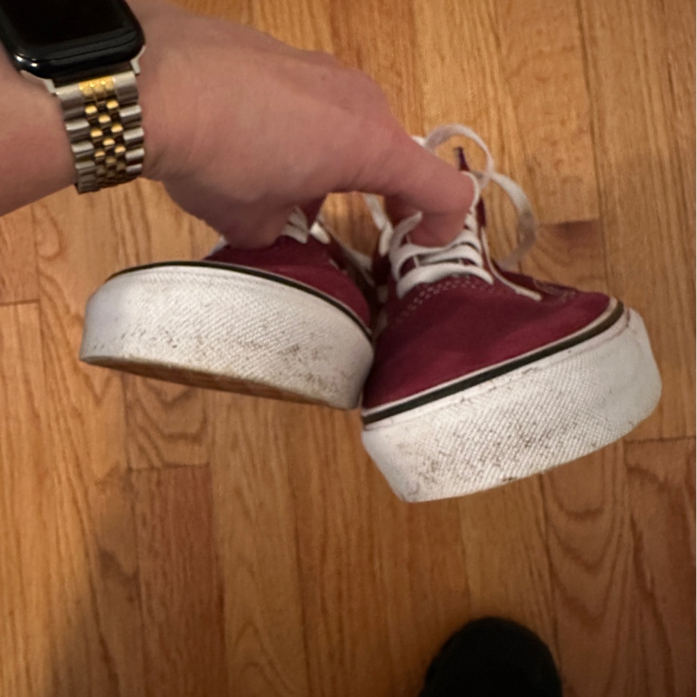 Vans - Picture 2 of 7